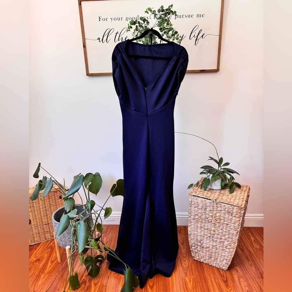 Lovely, elegant, navy blue short sleeve mermaid dress NWOT - Picture 9 of 11